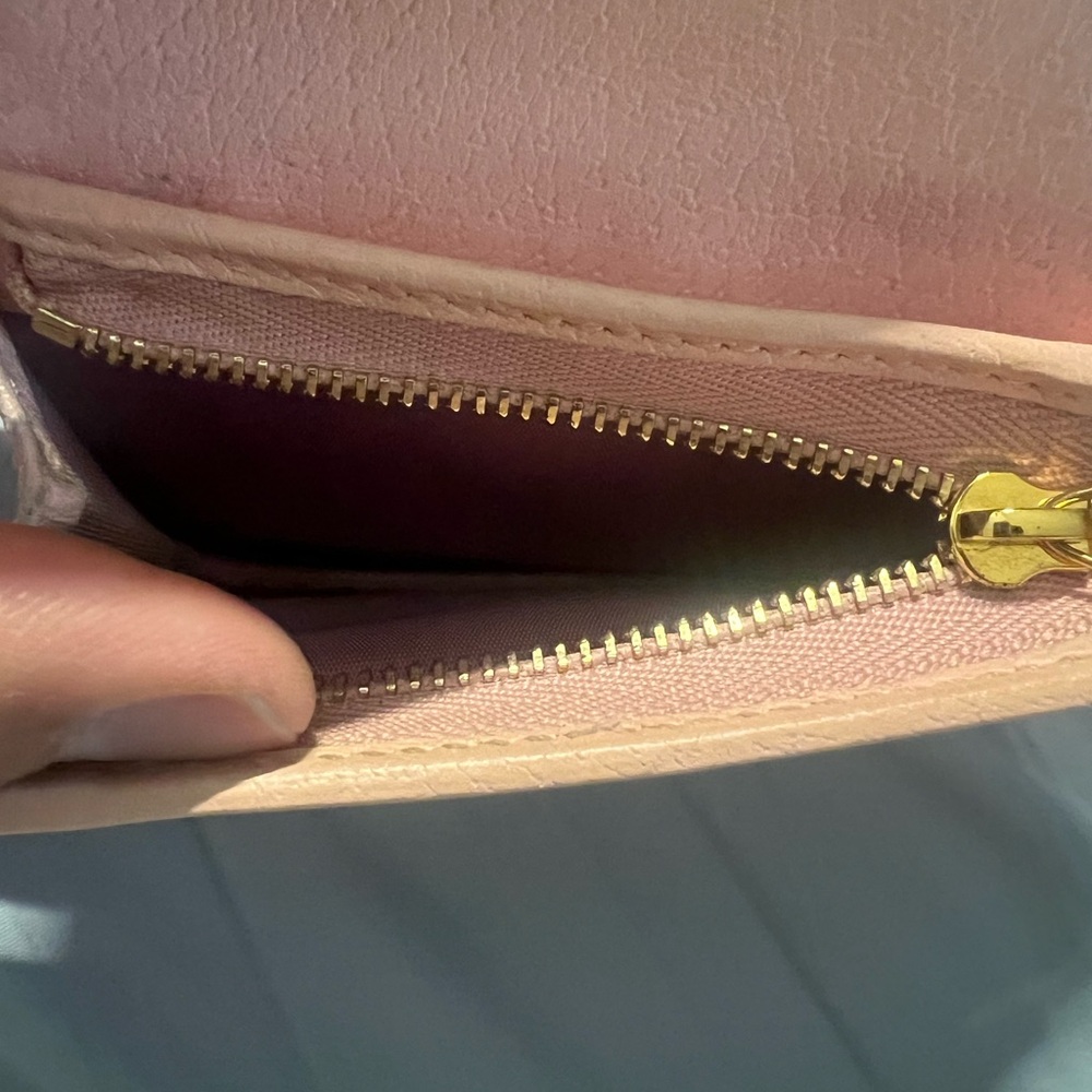 GG Marmont Flora Compact Bi-Fold Wallet - Picture 9 of 12